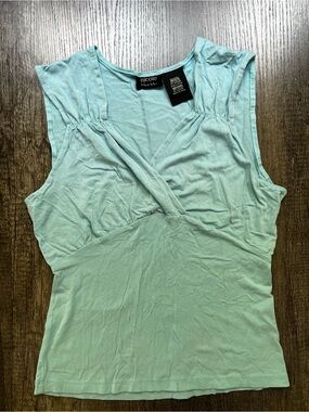 Sleeveless V-Neck Top